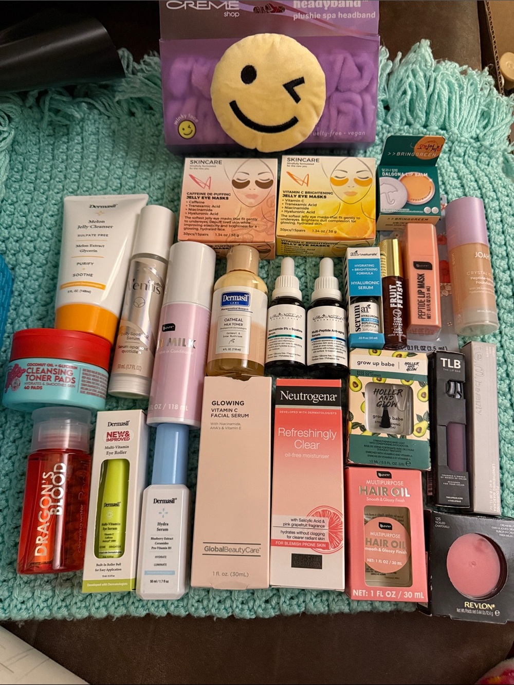 🫟 25 piece Skincare/makeup bundle set!!🫟